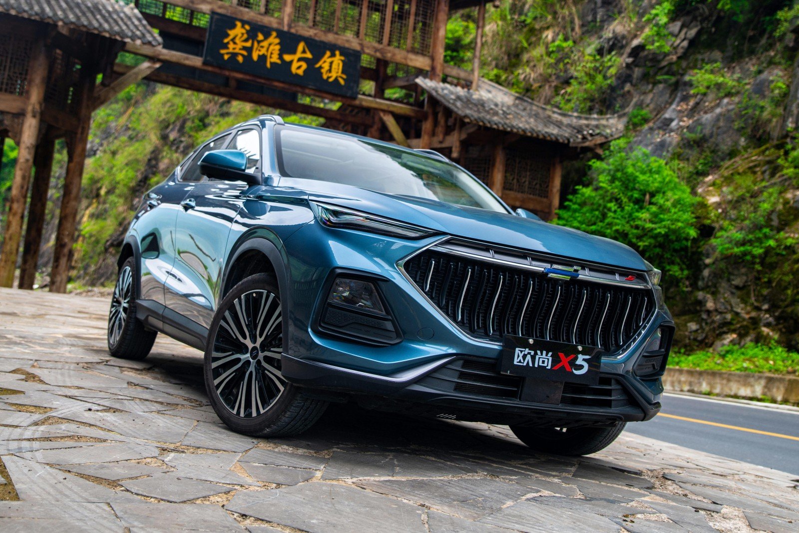 nowy-suv-oshan-x5