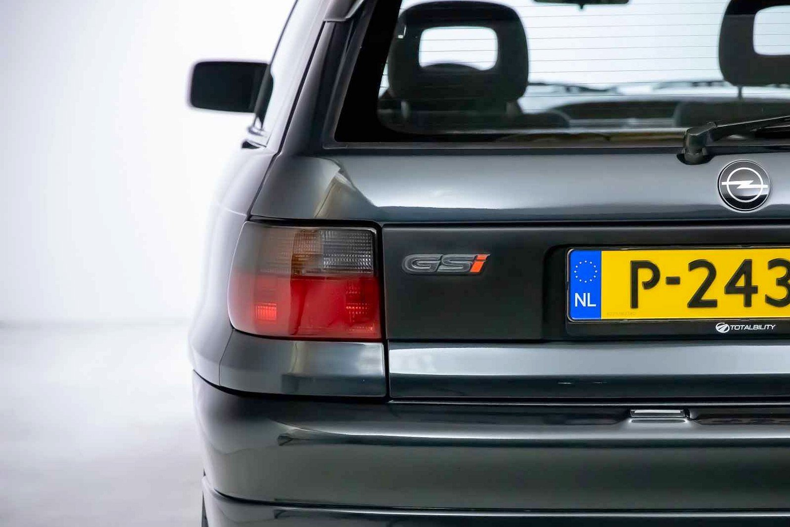 opel-astra-gsi-1992-igla-na-sprzedaz-5
