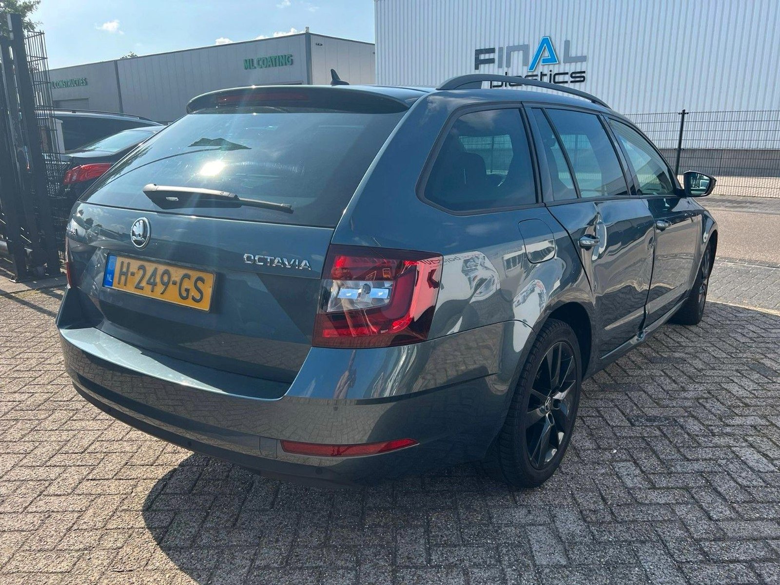 skoda-octavia-2-letnia-szkoda-calkowita