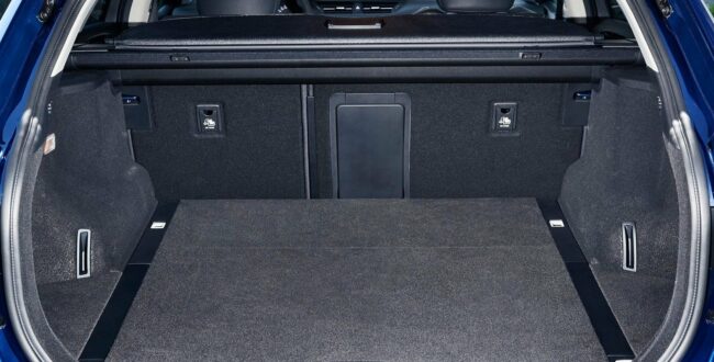 toyota-avensis-wielkie-kombi