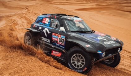 Kuba Przygoński fruwa na Dakarze!