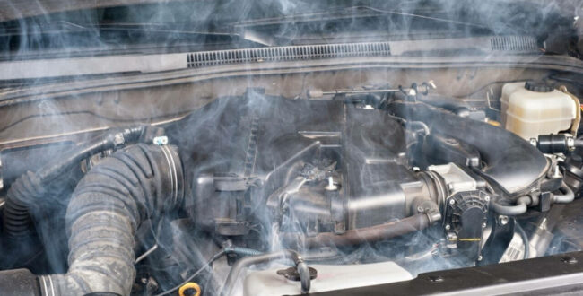 Czy silnik trzeba rozgrzać przed jazdą? Nie popełnij tego błędu, bo za naprawę się nie wypłacisz!