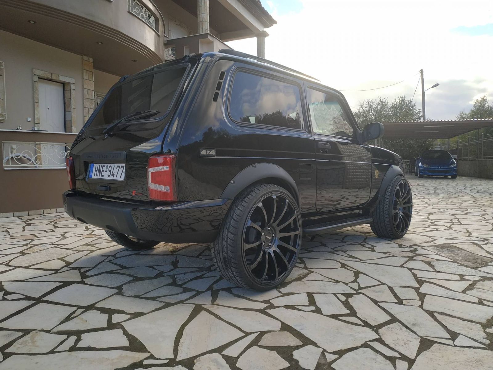 lada-niva-suv-22-calowe-felgi