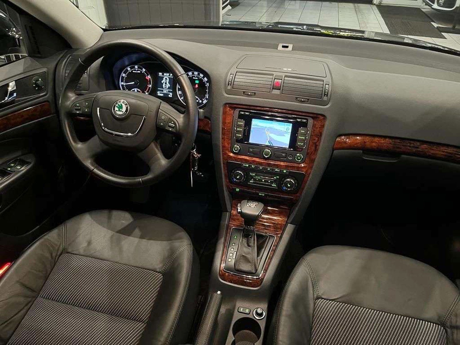 skoda-octavia-kombi-2009