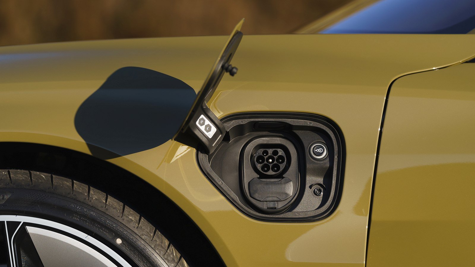 Audi_e-tron_GT