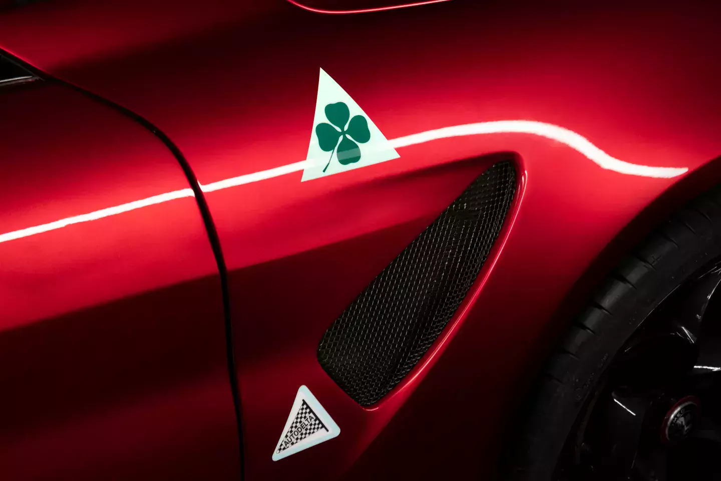 alfa-romeo-nowe-logo