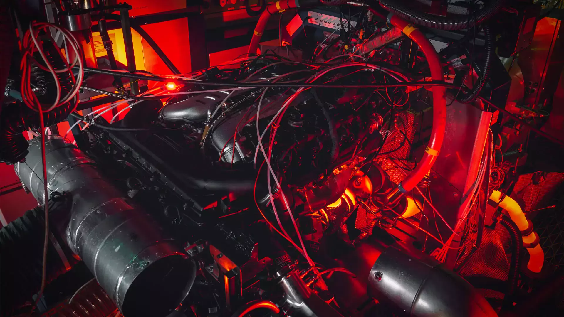 bentley-benzyna-silnik-w12-2