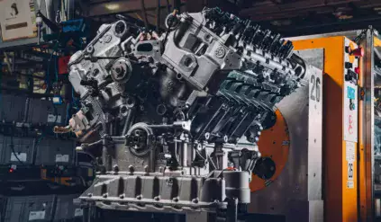 bentley-benzyna-silnik-w12