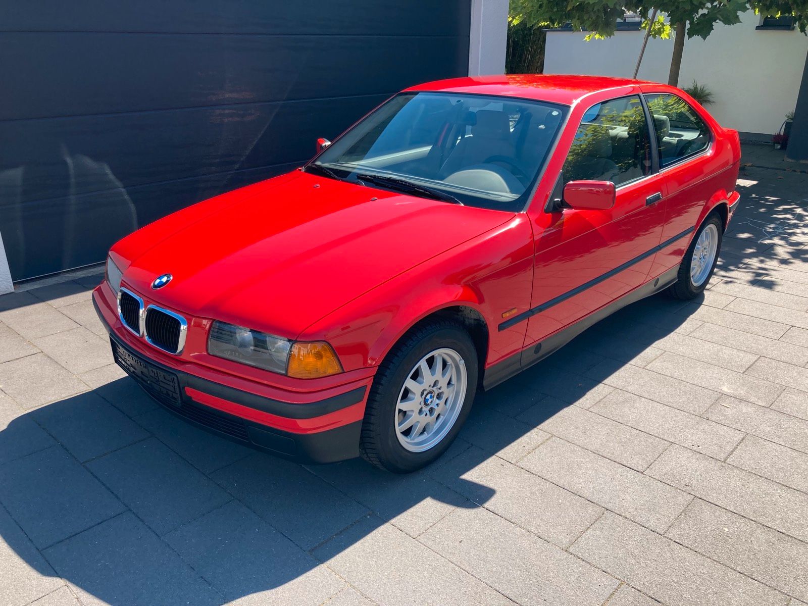 bmw-e36-compact-uzywane-2