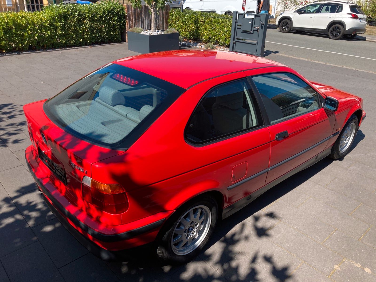 bmw-e36-compact-uzywane-2