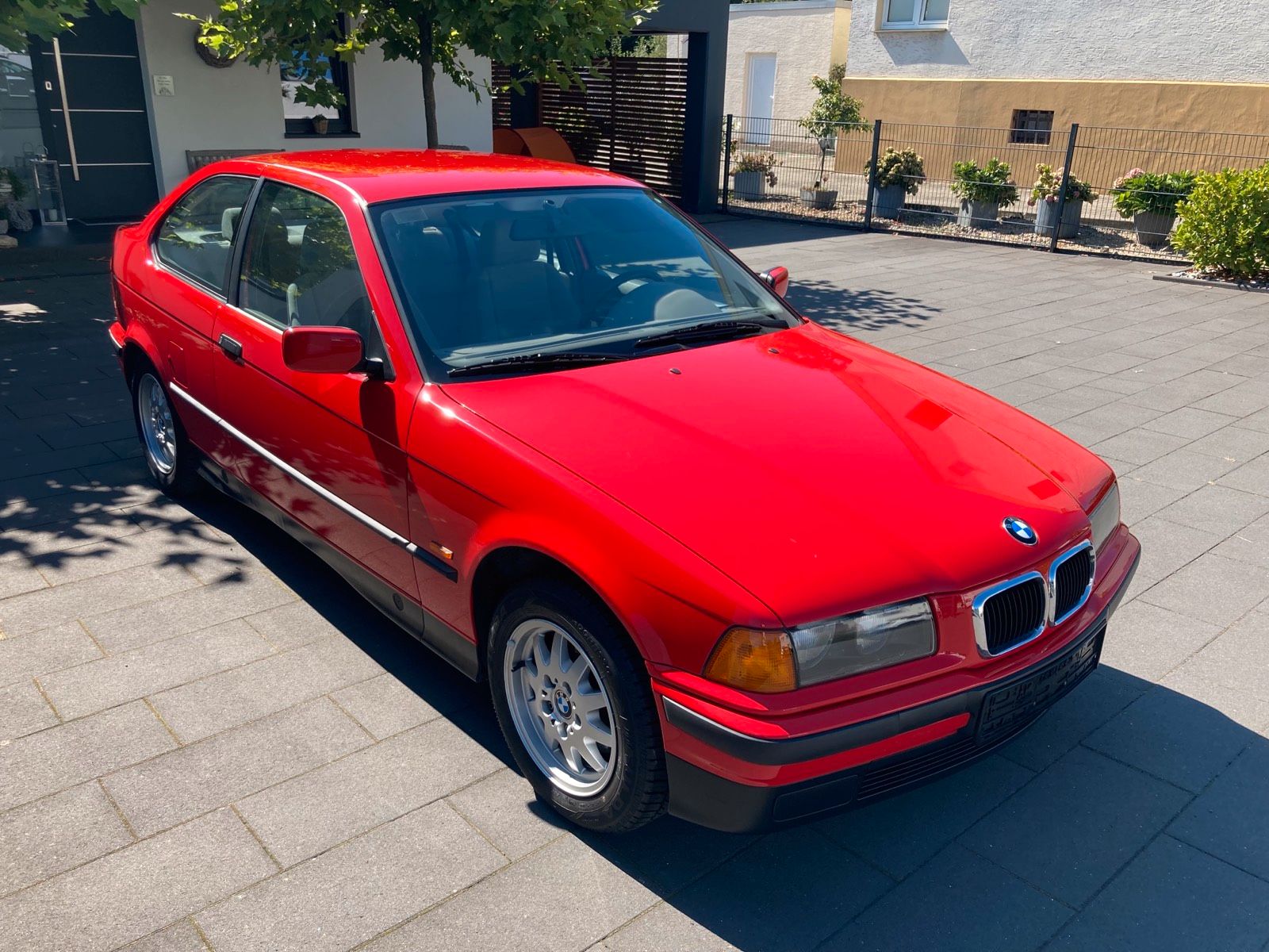 bmw-e36-compact-uzywane-2