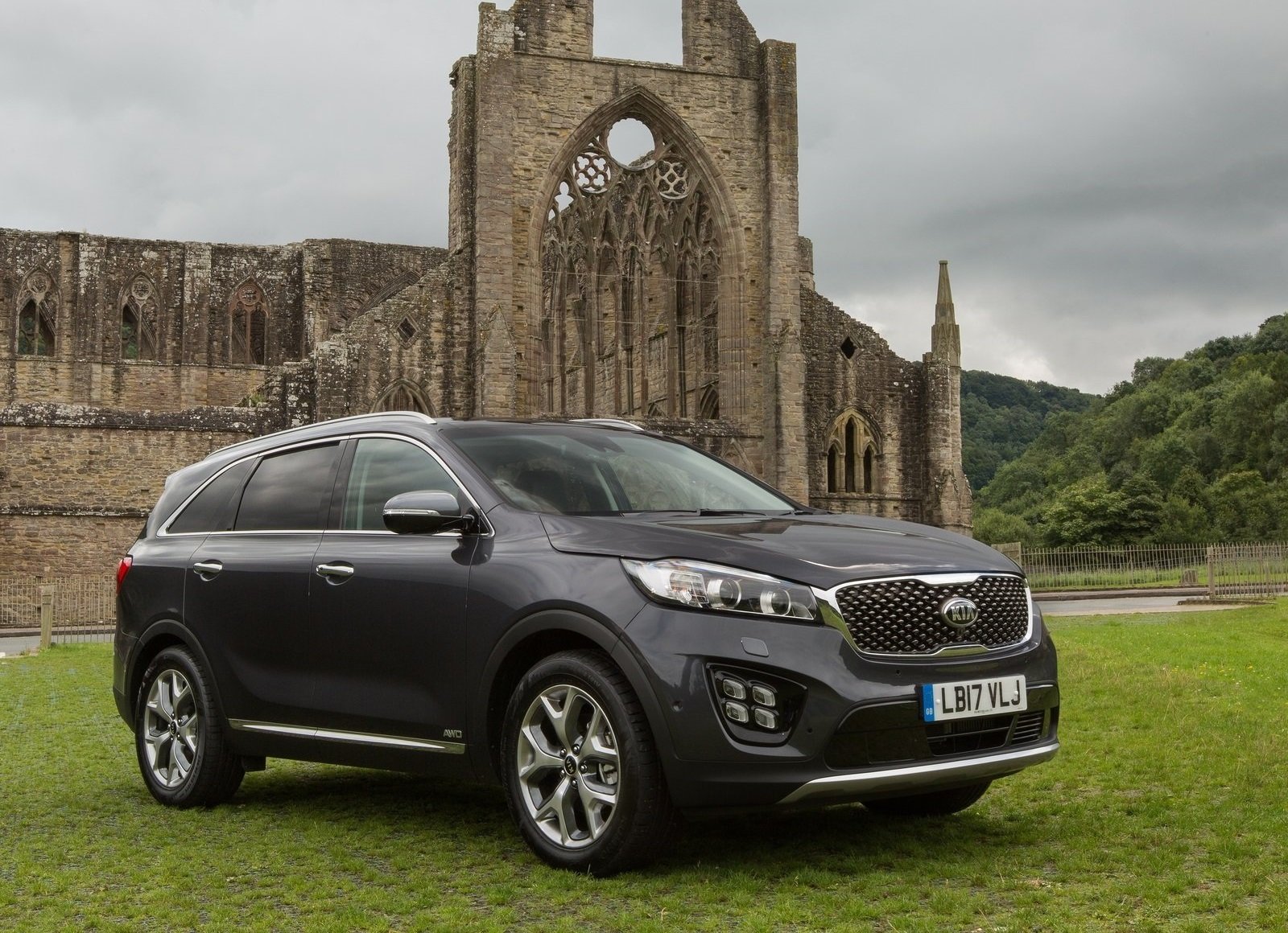 luksusowy-suv-kia-sorento