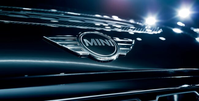 Mini z mocą 360 KM! To prawdziwy potwór!