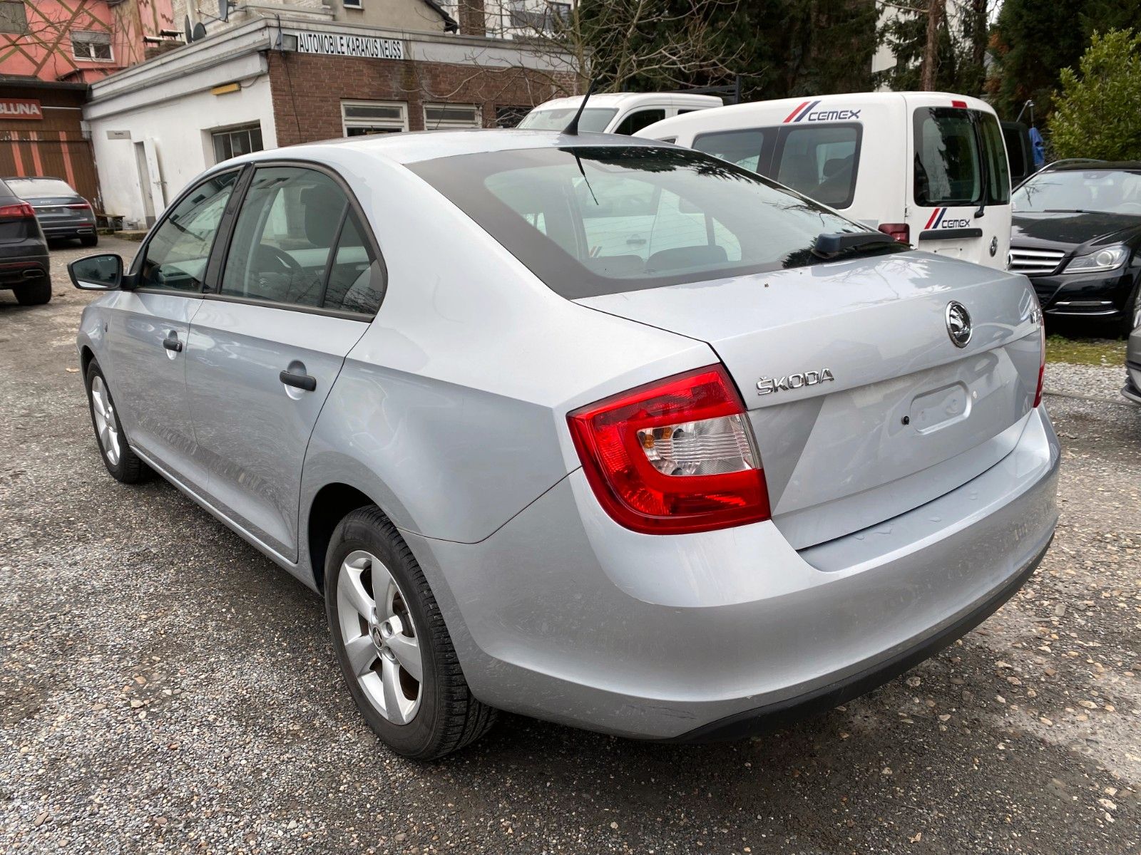 skoda-rapid-uzywane-dziwaczna