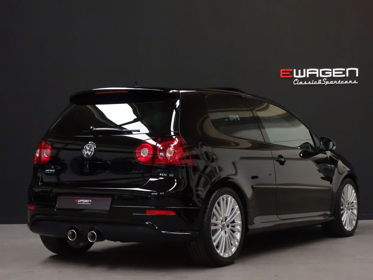 volskwagen-golf-v6-r32