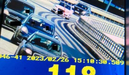 17 razy zdawał na prawo jazdy, ale już go nie ma. Ma za to spory mandat – wszystko przez szkolny błąd