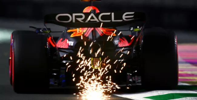 Szybki Red Bull, mocny Aston Martin