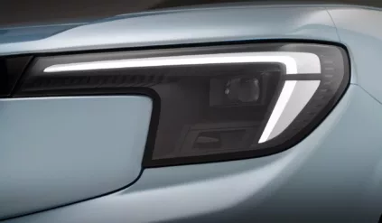 Ford Explorer 2023 - reflektor