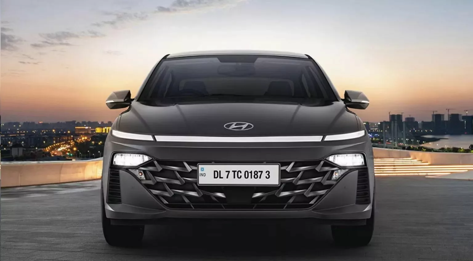 hyundai-verna-nowy-sedan-za-56-tys-zl