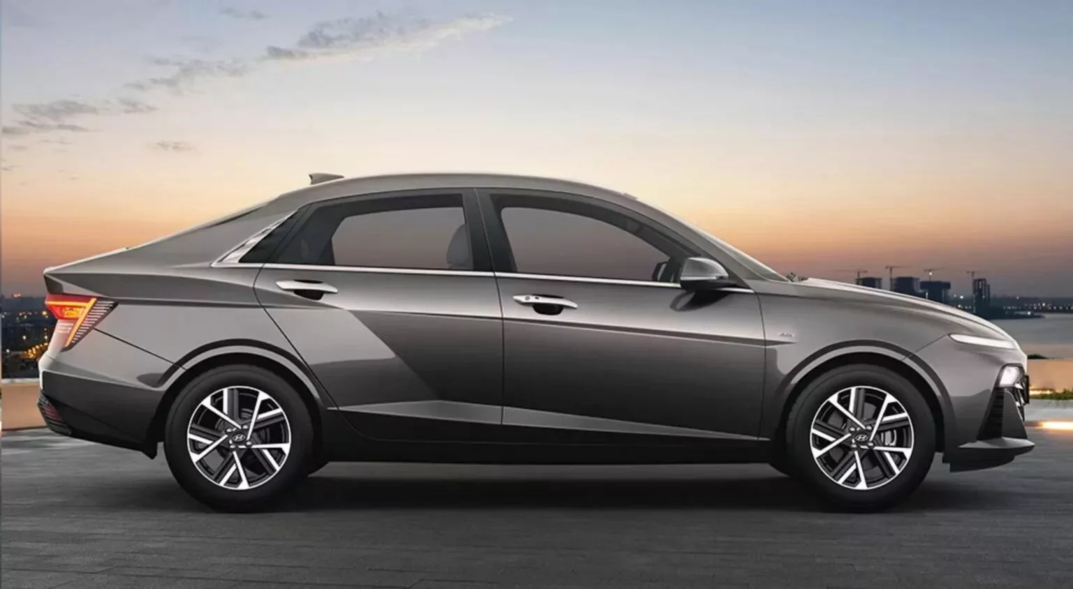 hyundai-verna-nowy-sedan-za-56-tys-zl
