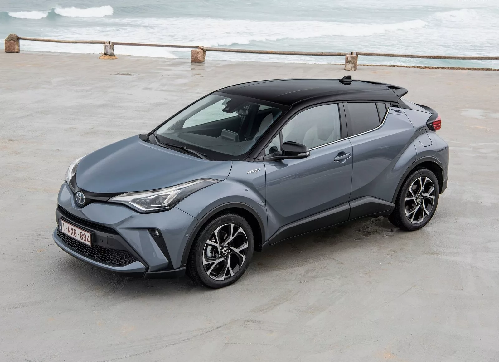 japonski-suv-toyota-chr a dacia- ranking