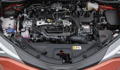 japonski-suv-toyota-chr