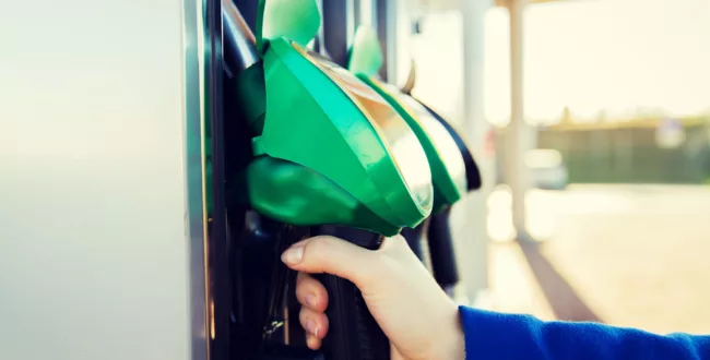 Za paliwo zapłacimy sporo mniej