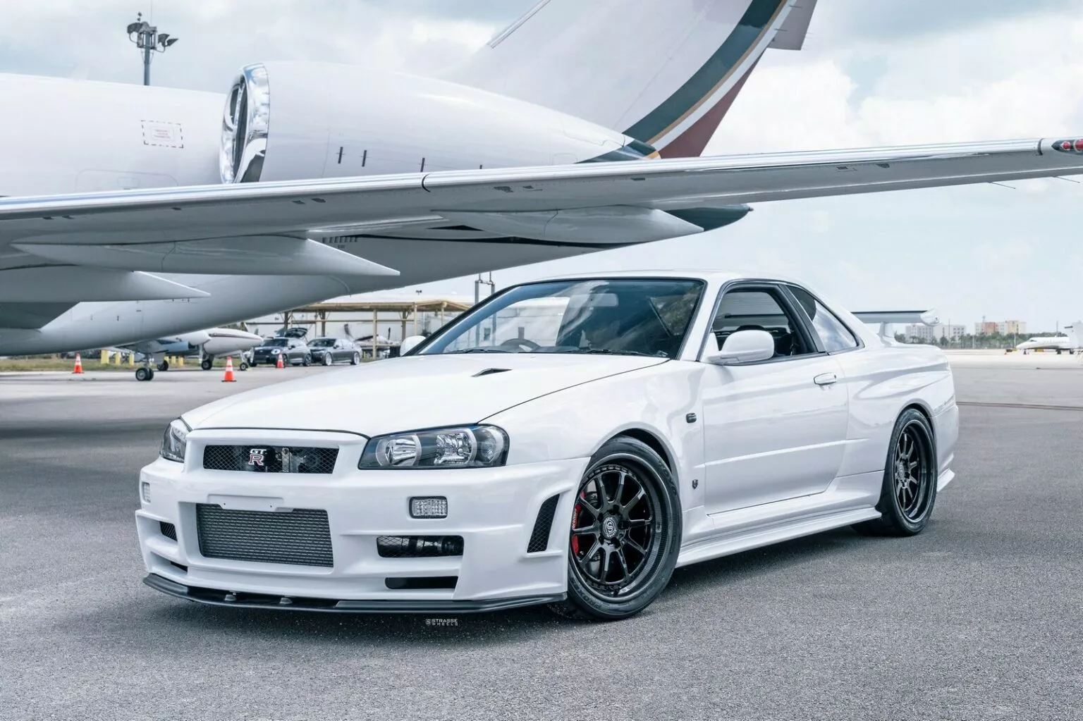 Nissan-Skyline-GT-R-V-Spec-II-4-1536x1023