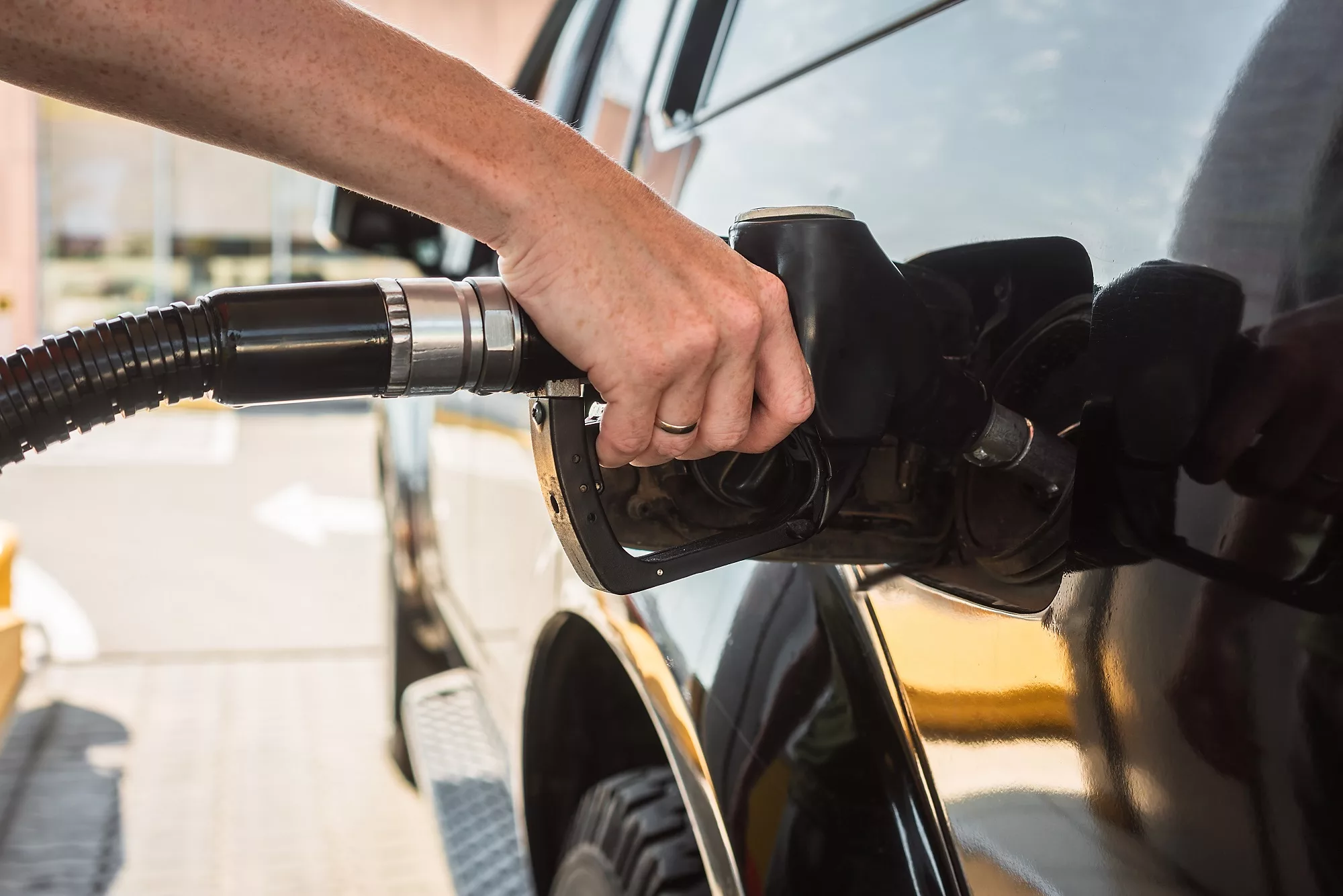 dodatek pieniądze ceny paliwo benzyna diesel