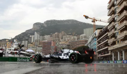 Tsunoda i de Vries blisko punktów! Zobacz, co działo się w Monako!