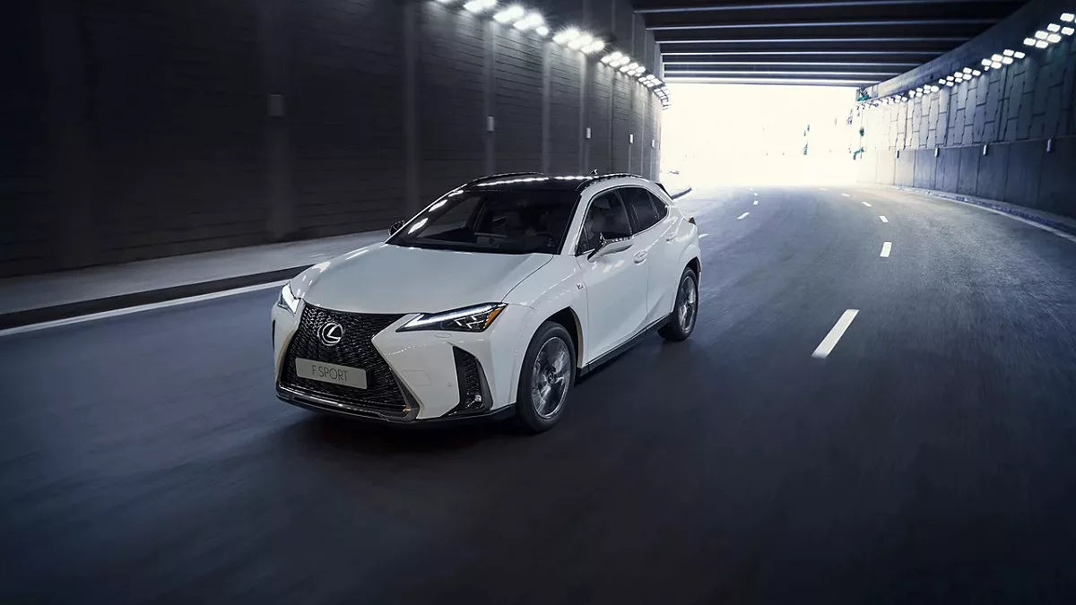 Lexus UX hybryda SUV jpg