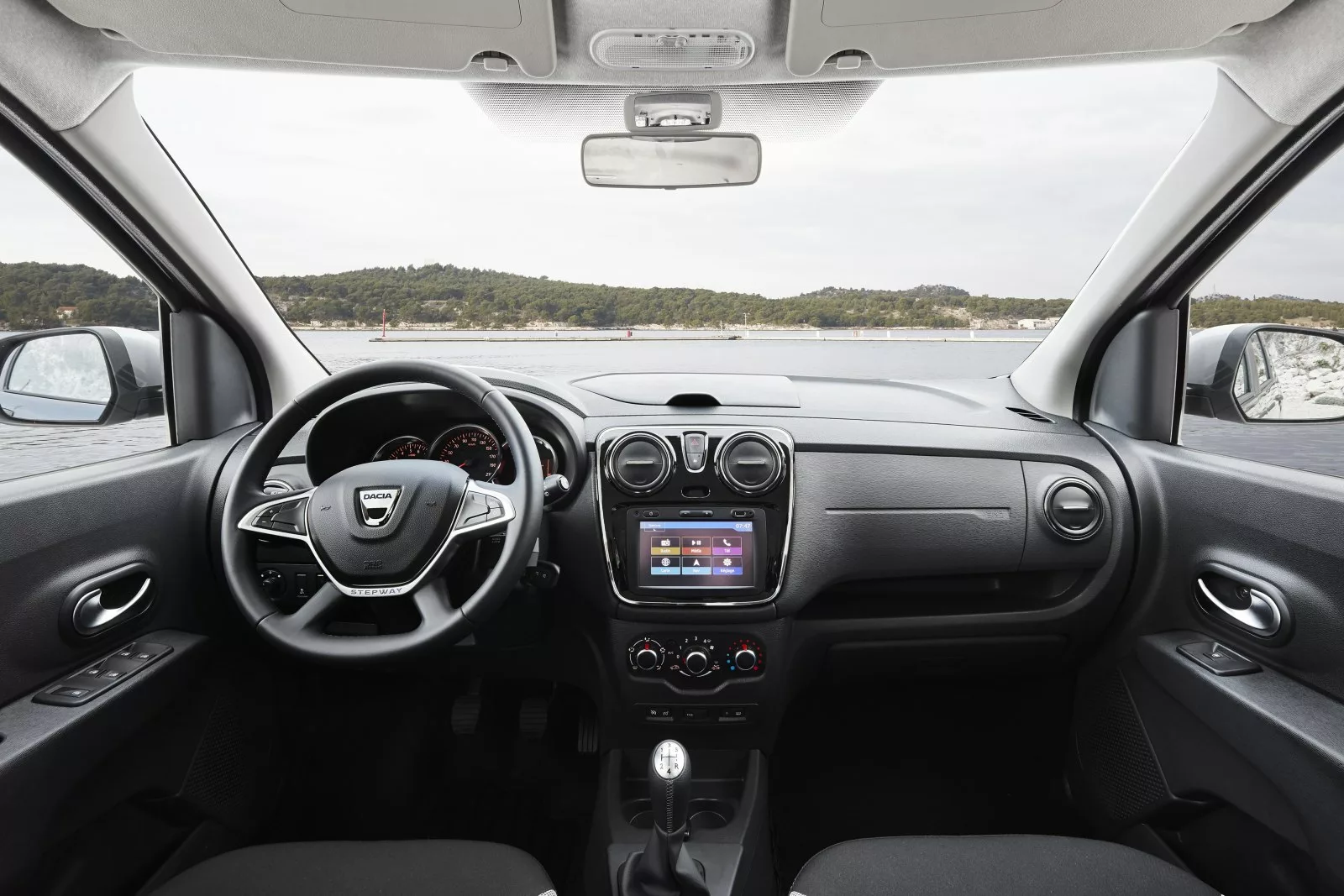 7-osobowa-dacia-lodgy