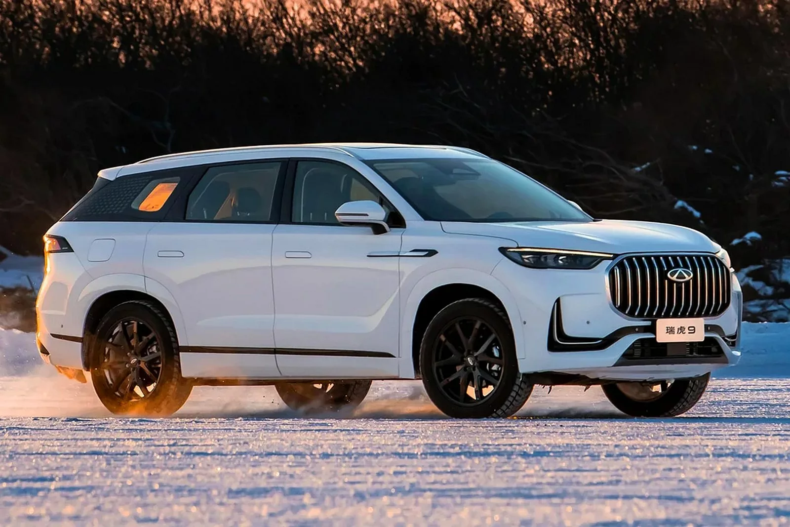 luksusowy-suv-chery