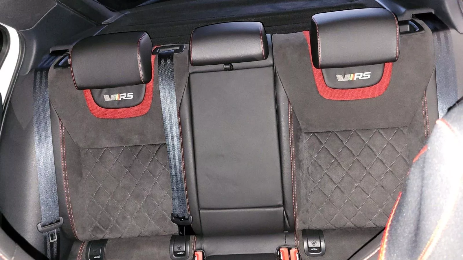 skoda-octavia-rs-417-km