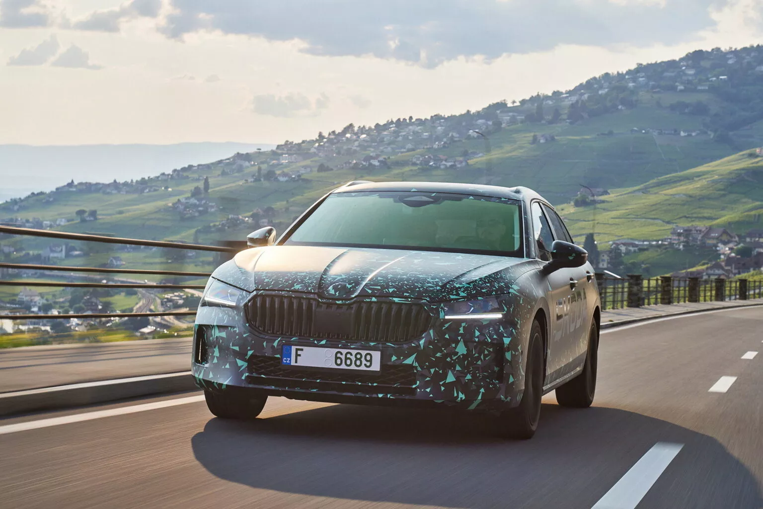 2024-Skoda-Superb-Preview-1-1536x1025
