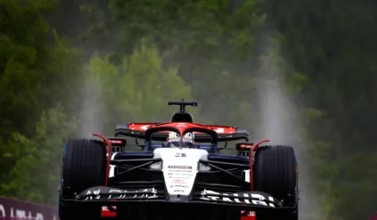 AlphaTauri szczęśliwa po Belgii. Pogoda nie była straszna ekipie!