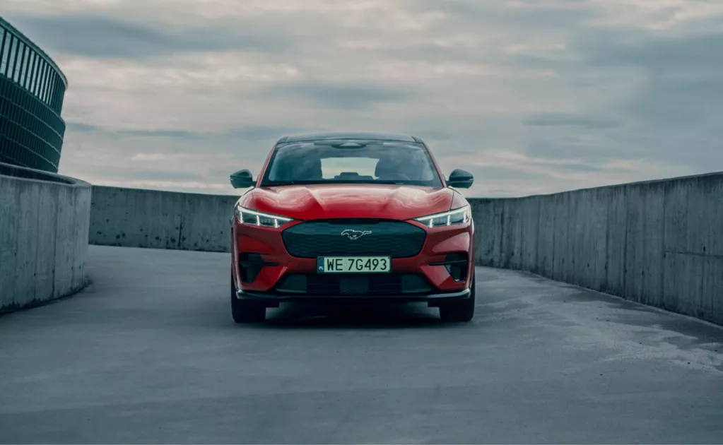 Jak się żyje z elektrykiem? – Ford Mustang Mach-E GT