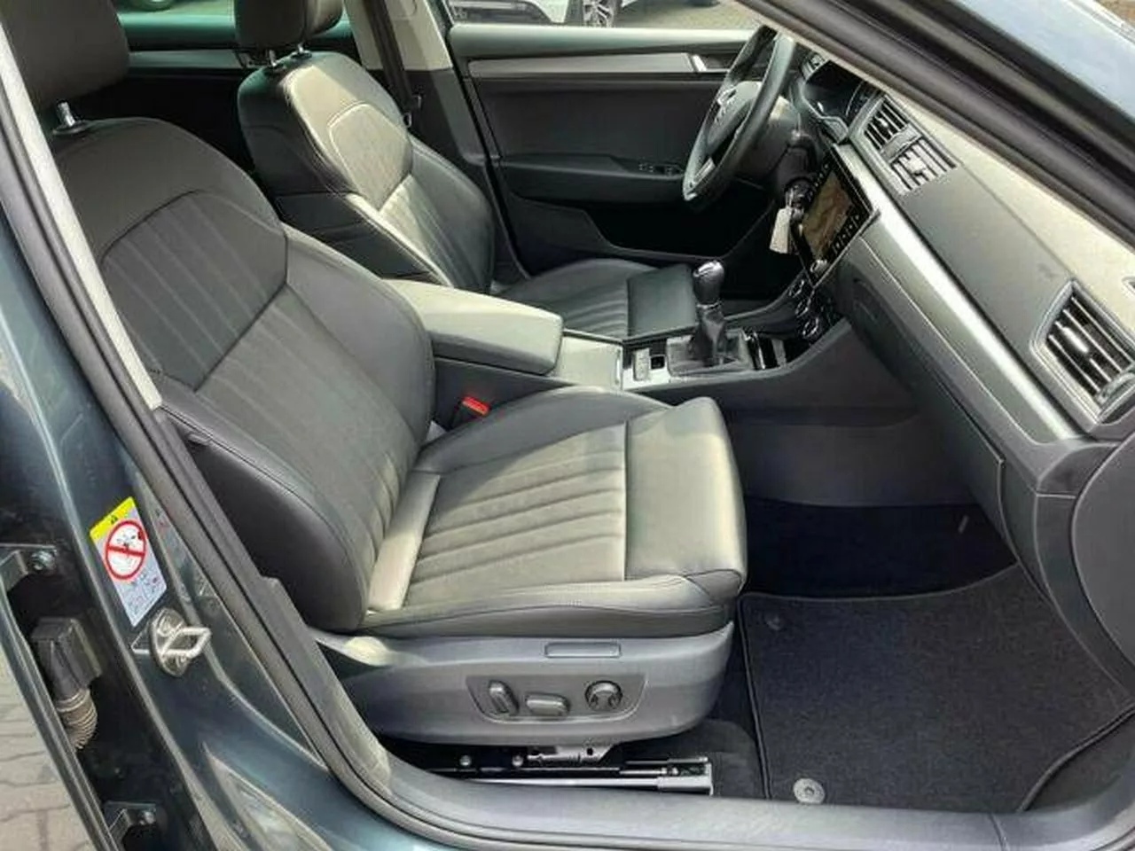 praktycznie-nowa-skoda-superb