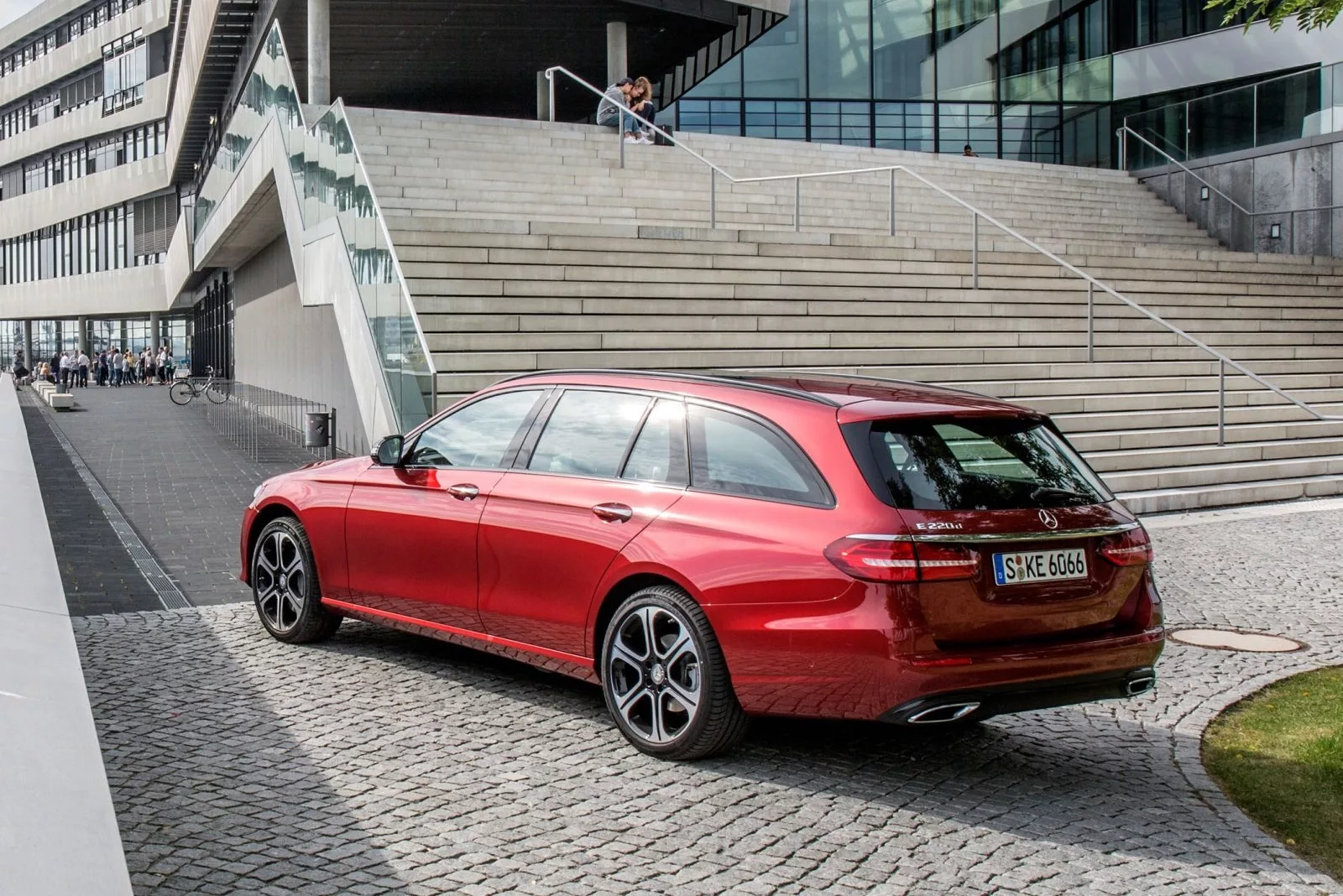 uzywane-mercedes-e-klasa-kombi