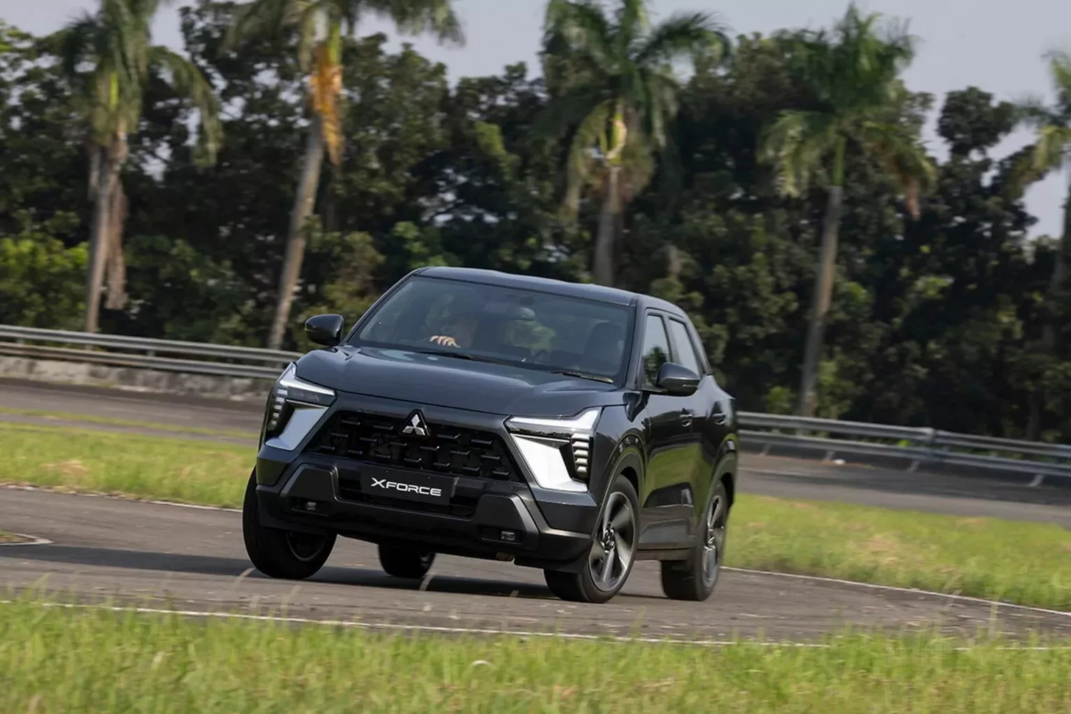 nowy-suv-od-mitsubishi