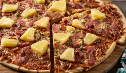 Pizza hawajska z ananasem