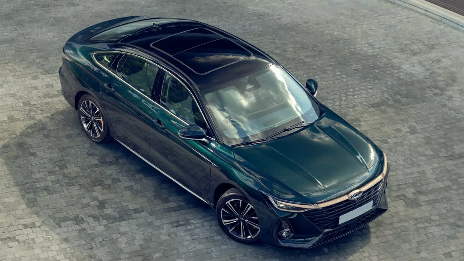 chery-arrizo-skoda-superb