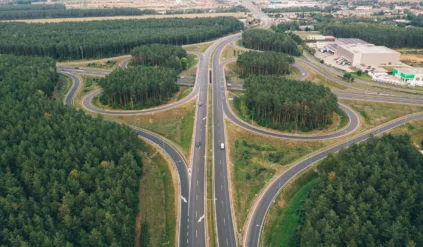 Ostatni weekend wakacji to szczególnie wzmożony ruch na drogach. Zadbajmy razem o wspólne bezpieczeństwo