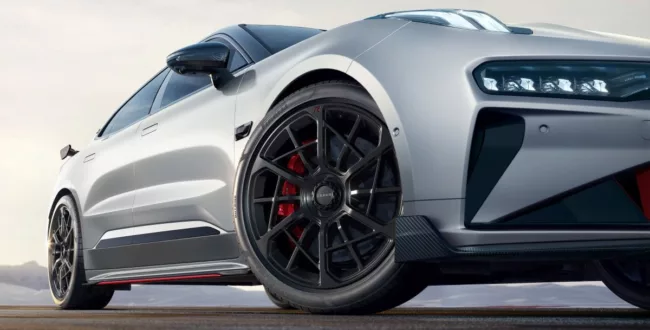 najszybsze-kombi-na-swiecie-zeekr-001-fr