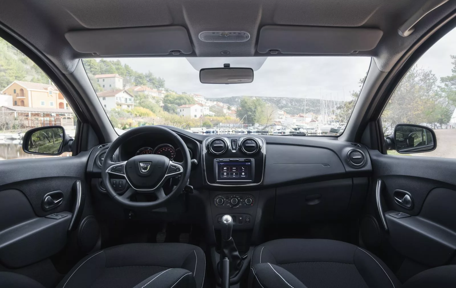 najtansze-kombi-w-europie-dacia-logan-mcv