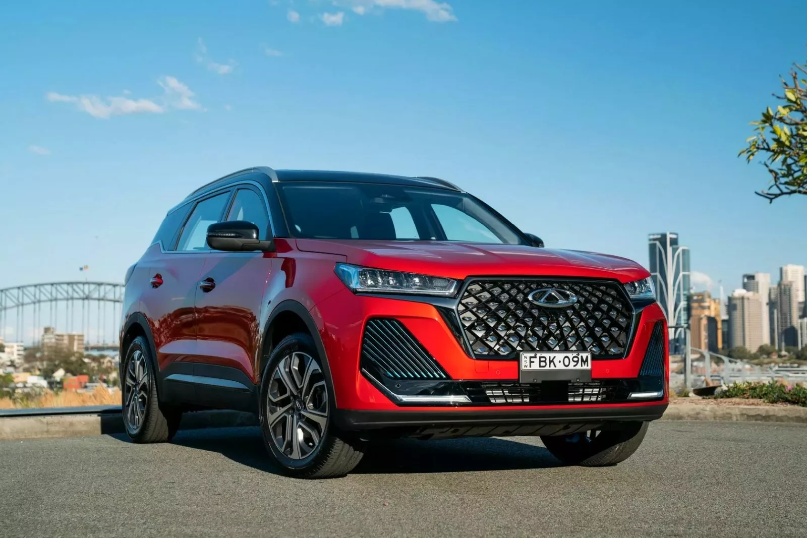nowy-ogromny-suv-chery-tiggo-7