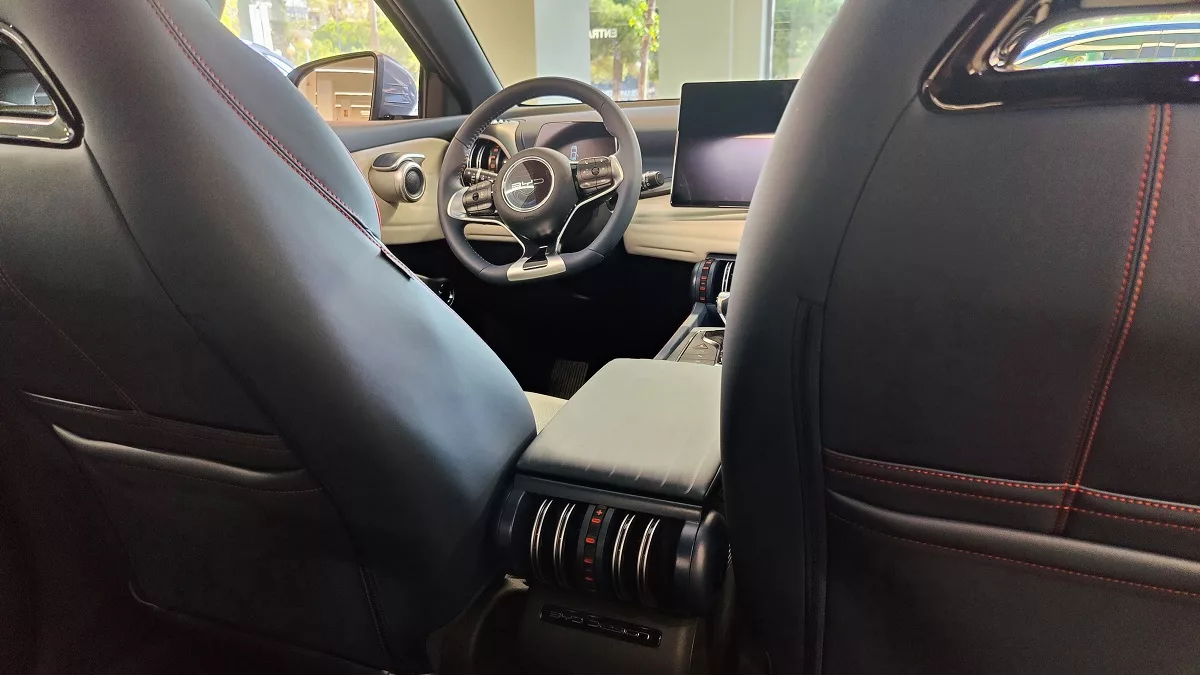 BYD ATTO 3 EV widok na kierownicę