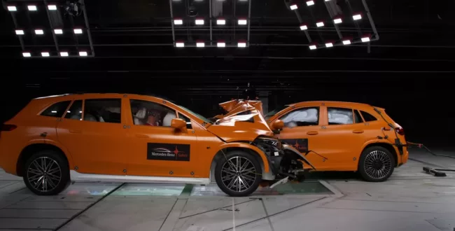 crash test samochodo elektrycznych mercedes