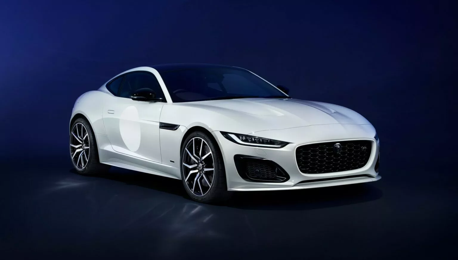 jaguar-zegna-silniki-spalinowe
