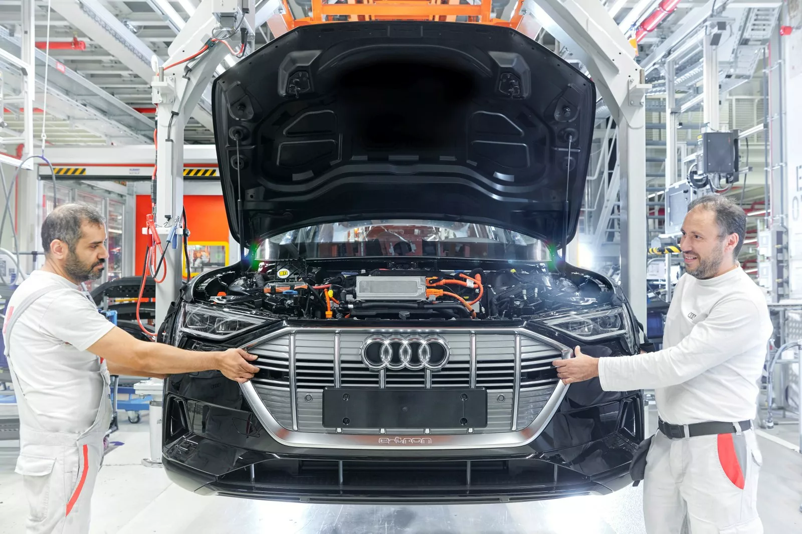 kolejna-fabryka-elektrykow-audi